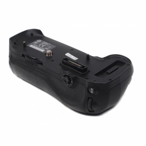 Used Nikon MB-D12 Battery pack