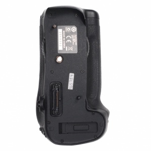 Used Nikon MB-D12 Battery pack