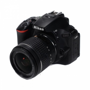 Used Nikon D5600 + AF-P 18-55mm F3.5-5.6G VR