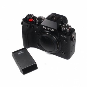 Used FujiFilm X-T4 with EF-X8