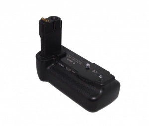 Used Canon BG-E2 Battery Grip