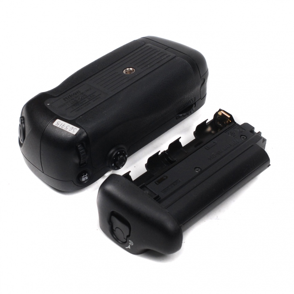 Used Nikon MBD15 Battery Grip