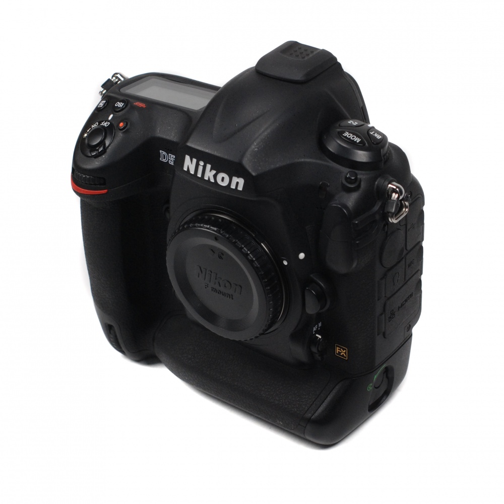 Used Nikon D5 Body only