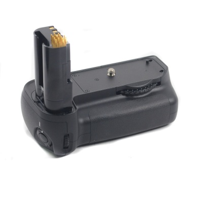 Used Nikon MB-D80 Battery Grip